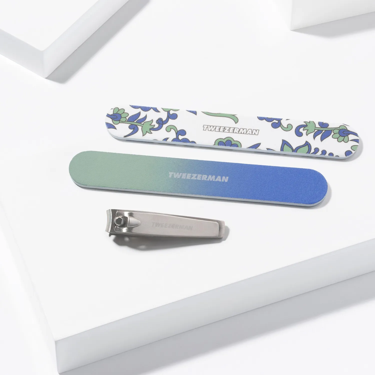 Tweezerman Paisley manikyrkit med nagelklippare