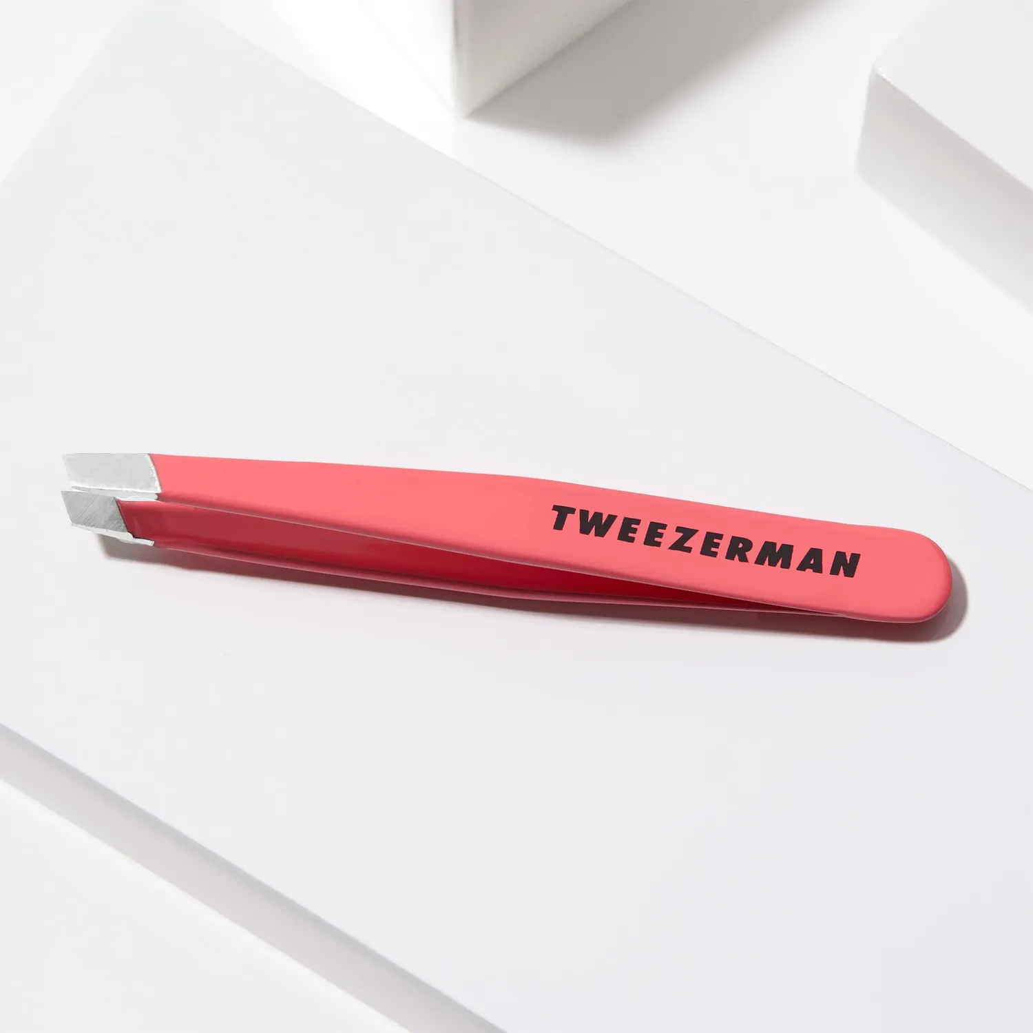 Tweezerman Geranium Mini Slant pincett sned