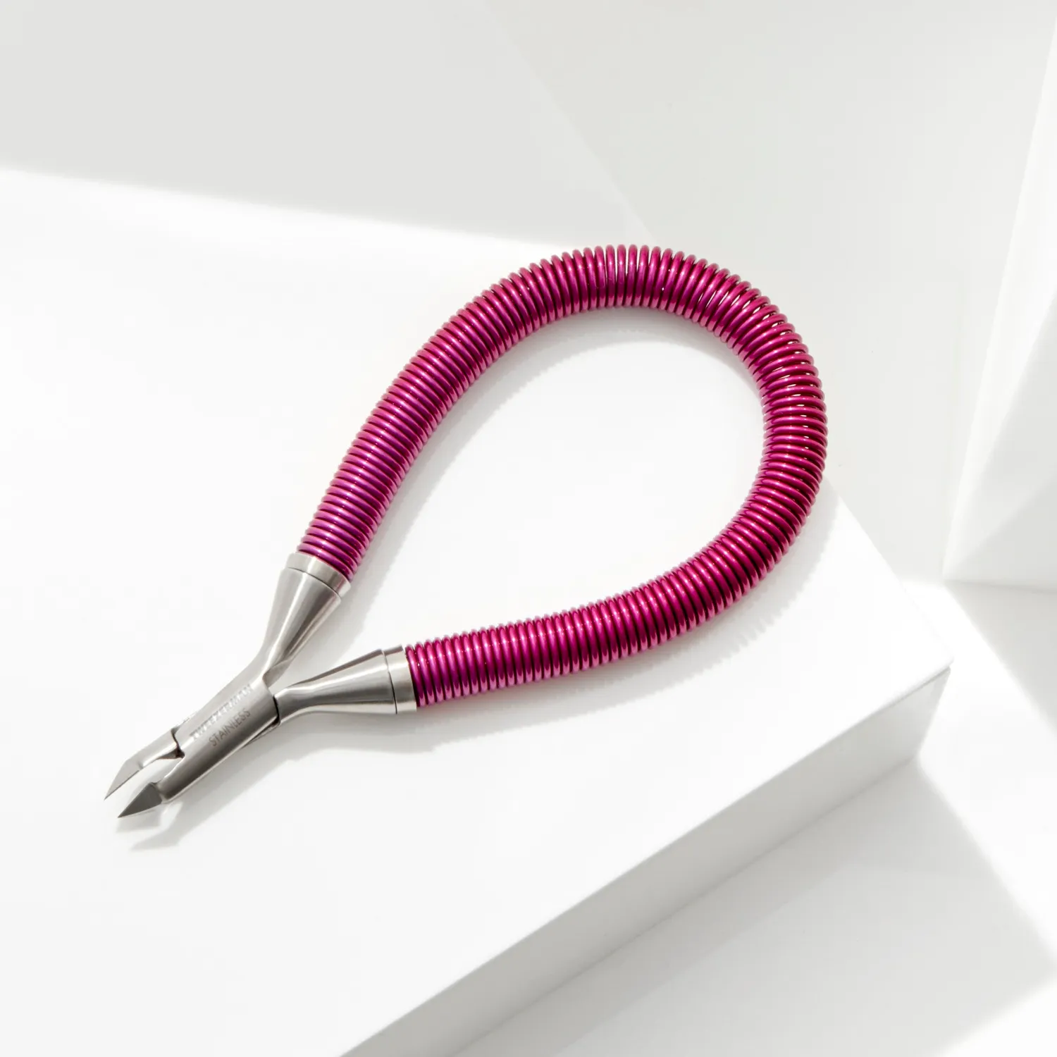 Tweezerman Grip And Snip nagelbandstång med spiralfjäder