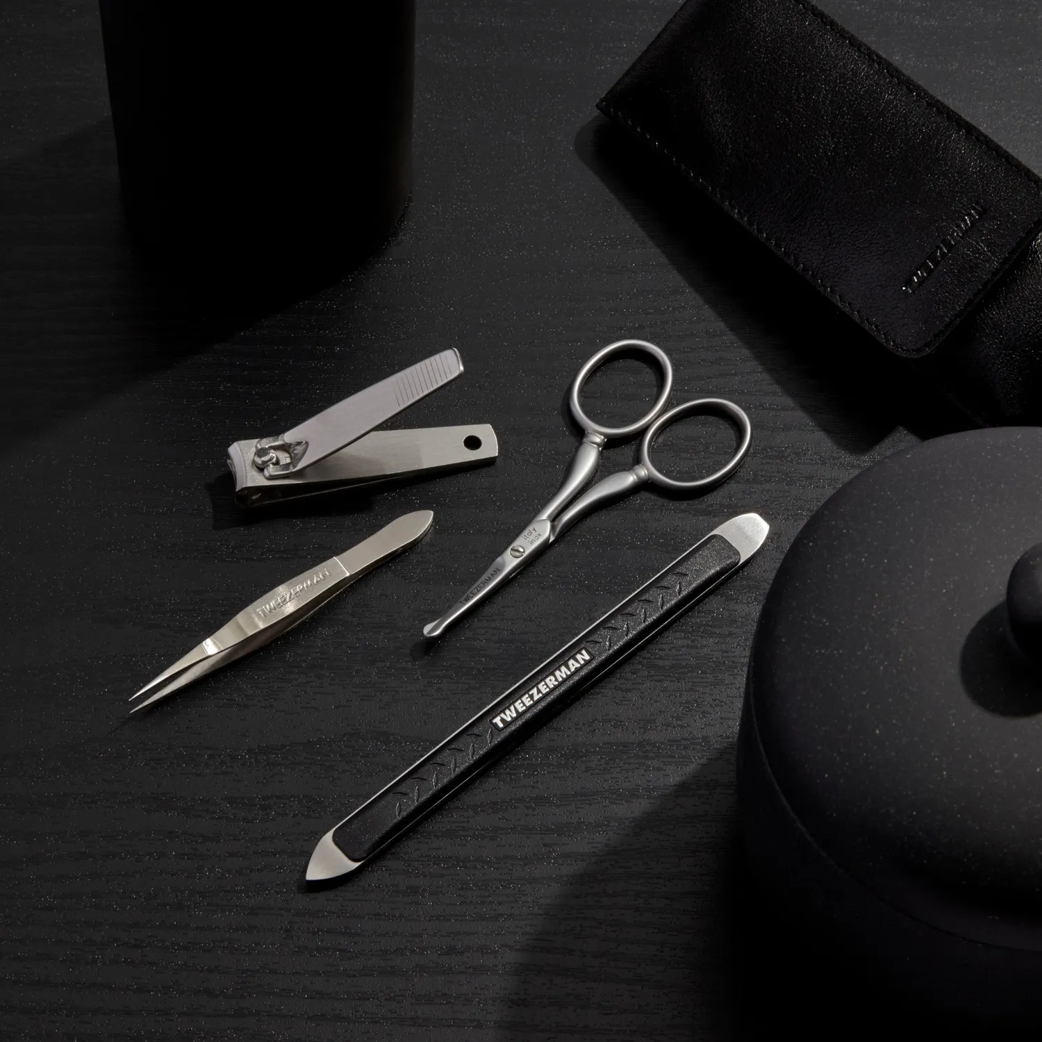 Tweezerman Essential Grooming Kit set med fodral