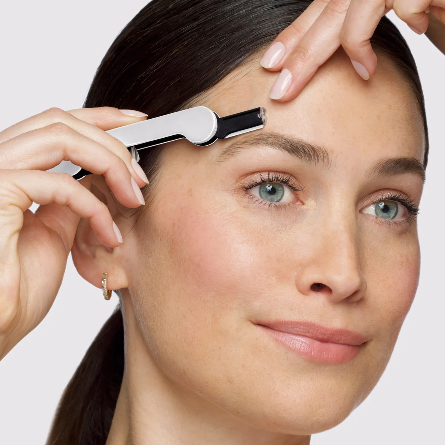 Tweezerman Brow & Facial brynset för ansikte
