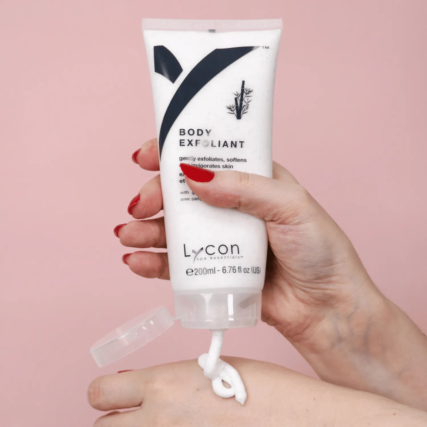Lycon Body Exfoliant bodyscrub 200ml oljefri bambu