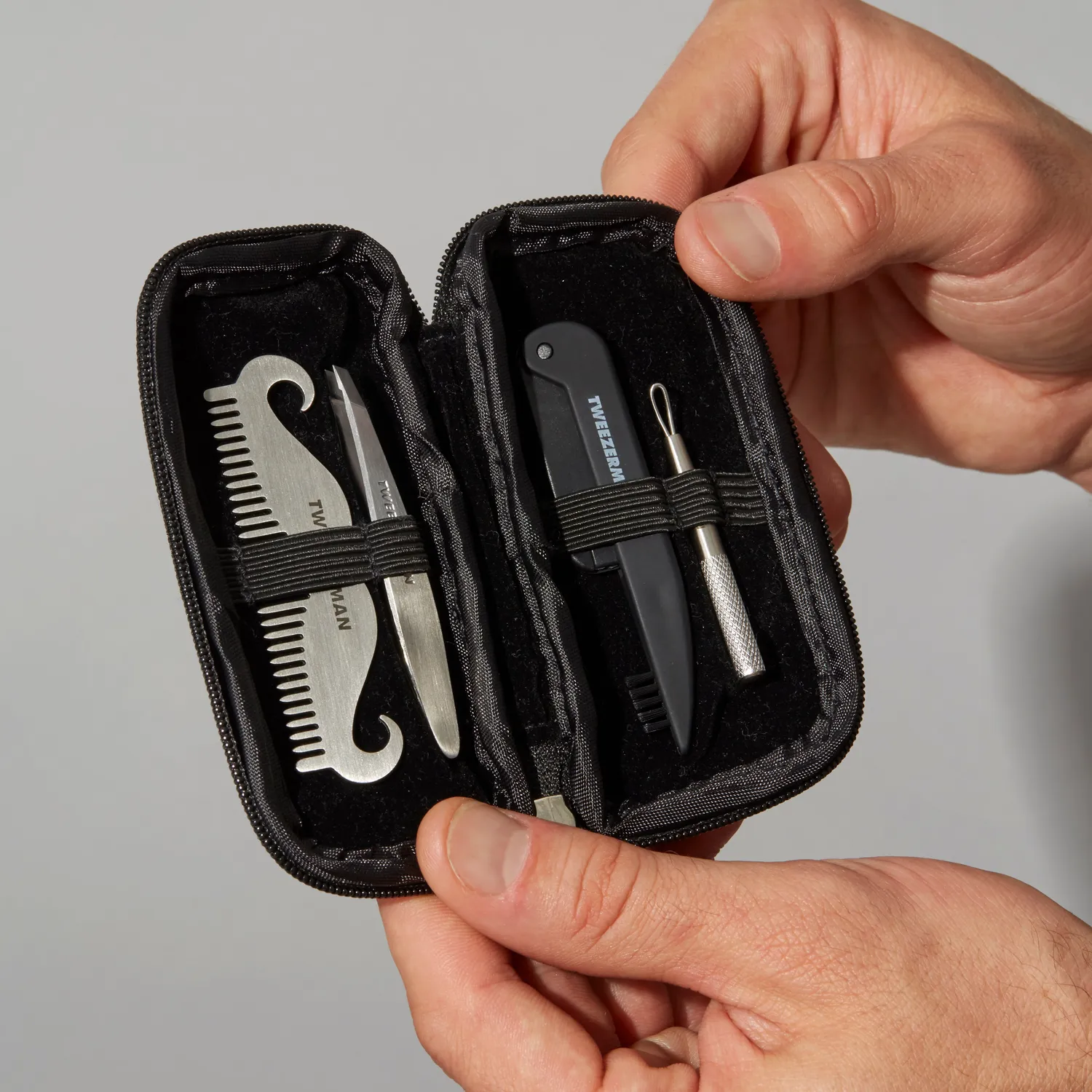 Tweezerman Travel Essentials skönhetsset reseetui herr