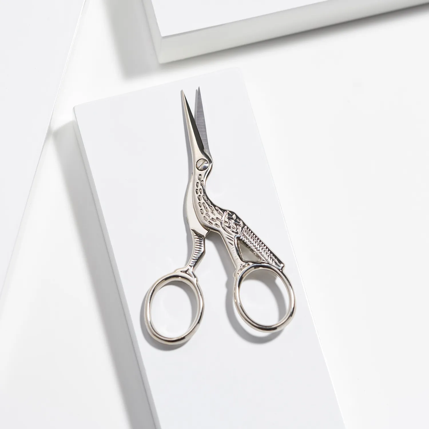 Tweezerman Stork Scissors sax guld nagelvård