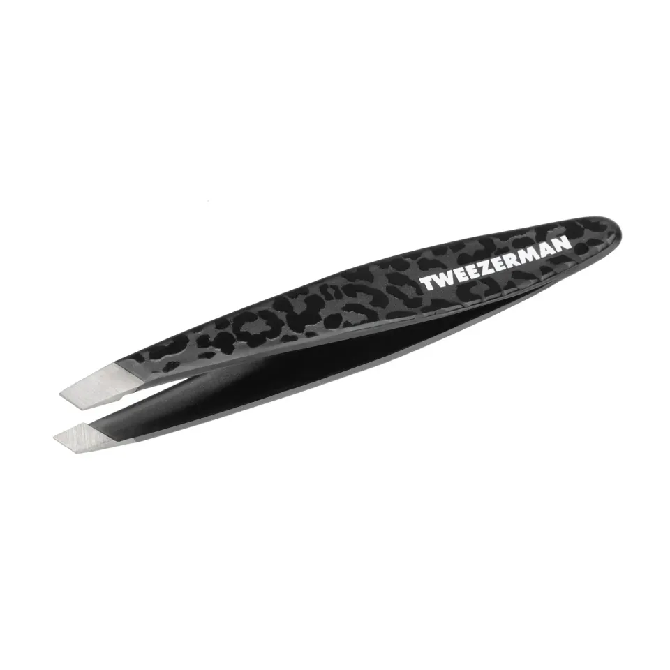 Tweezerman Mini Slant pincett Black Leopard sned