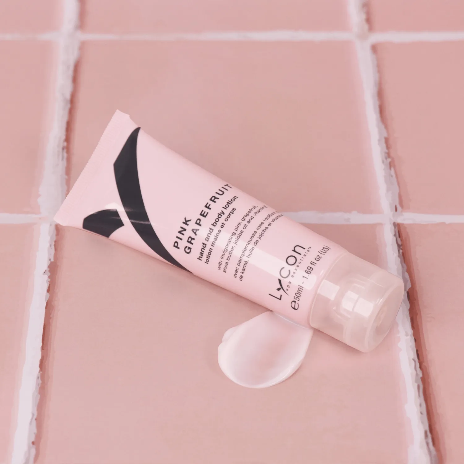 Lycon Pink Grapefruit hand- & bodylotion 250 ml återfuktande